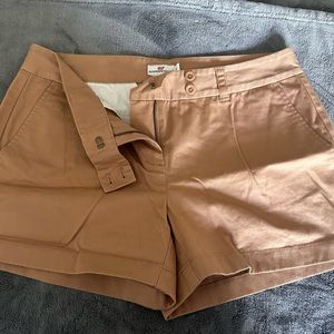 Vineyard vines womens khaki shorts